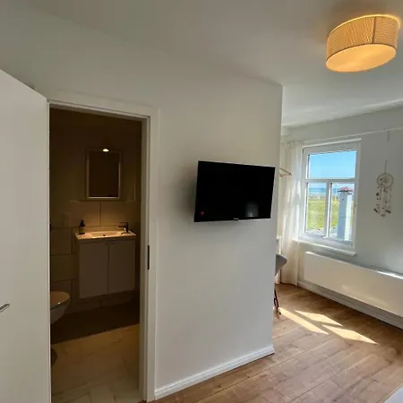 Mit Meerblick By Interhome Appartement *